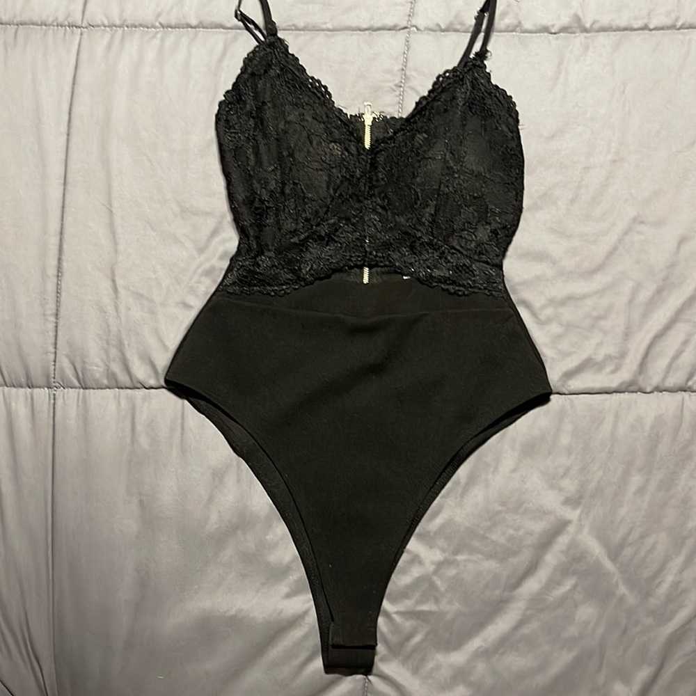 Black Midriff Cutout Bodysuit
